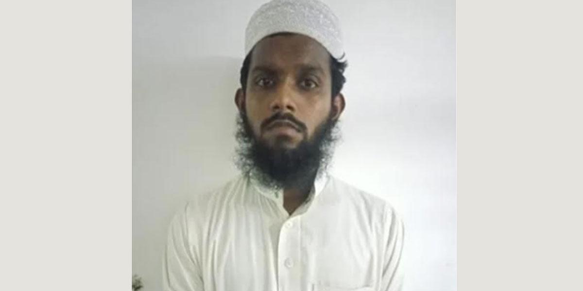 মানিকগঞ্জে মাদরাসা শিক্ষার্থীকে বলাৎকারে শিক্ষক গ্রেপ্তার