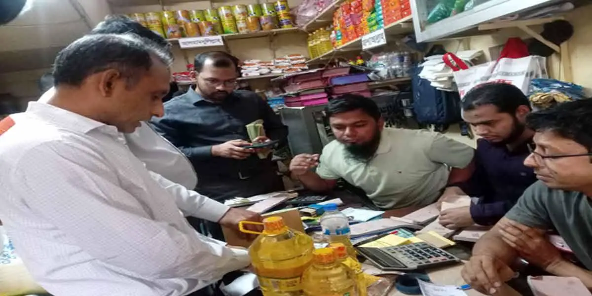 অসাধু ব্যবসায়ীদের দৌরাত্ম্য বেড়েছে