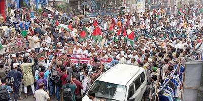 ফিলিস্তিনে হামলার বিচার দাবিতে বায়তুল মোকাররম এলাকায় বিক্ষোভ