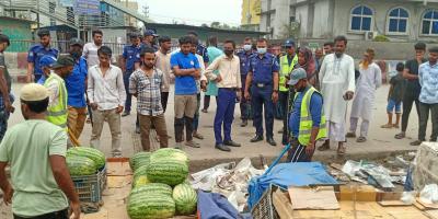 ঈদযাত্রা নির্বিঘ্ন করতে দাউদকান্দিতে মহাসড়কের অবৈধ স্থাপনা উচ্ছেদ