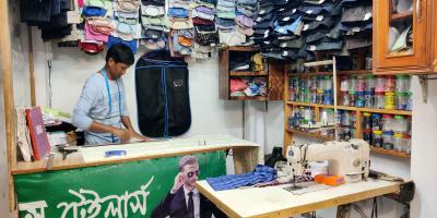 ঈদ উপলক্ষে দর্জিপাড়ায় বাড়ছে ব্যস্ততা