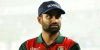 বুকে ব্যথা নিয়ে মাঠ ছেড়ে হাসপাতালে তামিম