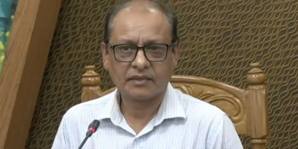 চীনের মতো শিক্ষা-স্বাস্থ্যকে গুরুত্ব দিতে হবে: গণশিক্ষা উপদেষ্টা
