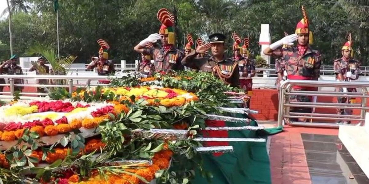 বীরশ্রেষ্ঠ নূর মোহাম্মদ শেখের সমাধিতে গার্ড অব অনার