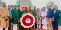 স্বাধীনতা দিবসে শহিদদের স্মৃতিতে চসিক মেয়রের শ্রদ্ধা নিবেদন