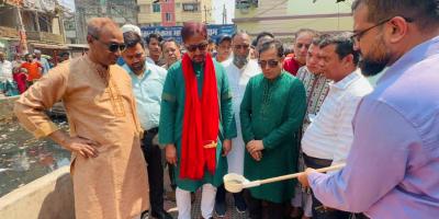 মশক নিধনে পরীক্ষামূলক বিটিআই লার্ভিসাইড প্রয়োগ করল চসিক