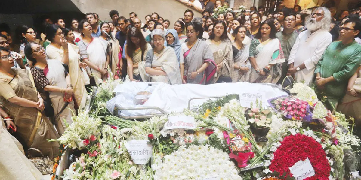 গানে গানে বিদায় কিংবদন্তিকে সন্জীদা খাতুনকে