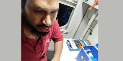 ময়মনসিংহে চলন্ত ট্রেনে পাথর নিক্ষেপ, ঠোঁট ফেটে আহত চালক