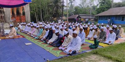 ফেনী সদর ও পরশুরামে ঈদুল ফিতর উদযাপন