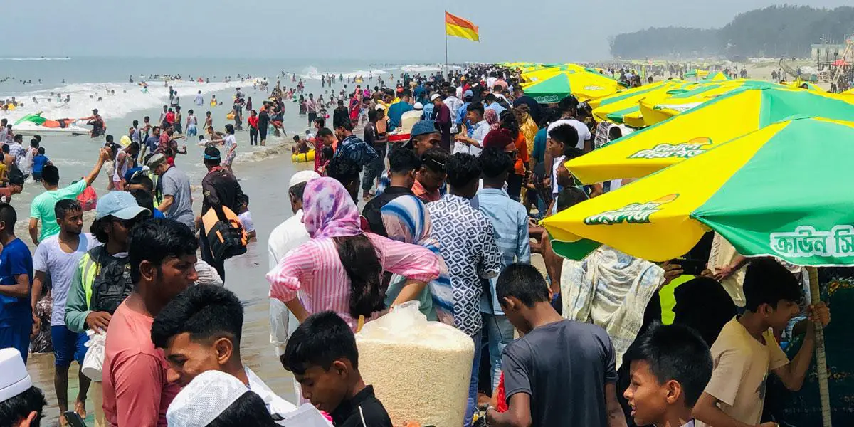 কক্সবাজারে ঈদের ছুটিতে পর্যটকদের ভিড়