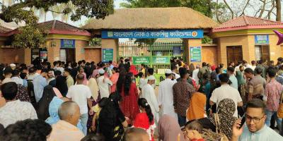 ঈদ আনন্দে পর্যটক মুখরিত সোনারগাঁয়ের বিনোদন কেন্দ্রগুলো