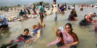 সাদাপাথরে প্রকৃতির সঙ্গে ঈদের ছুটি উদযাপন