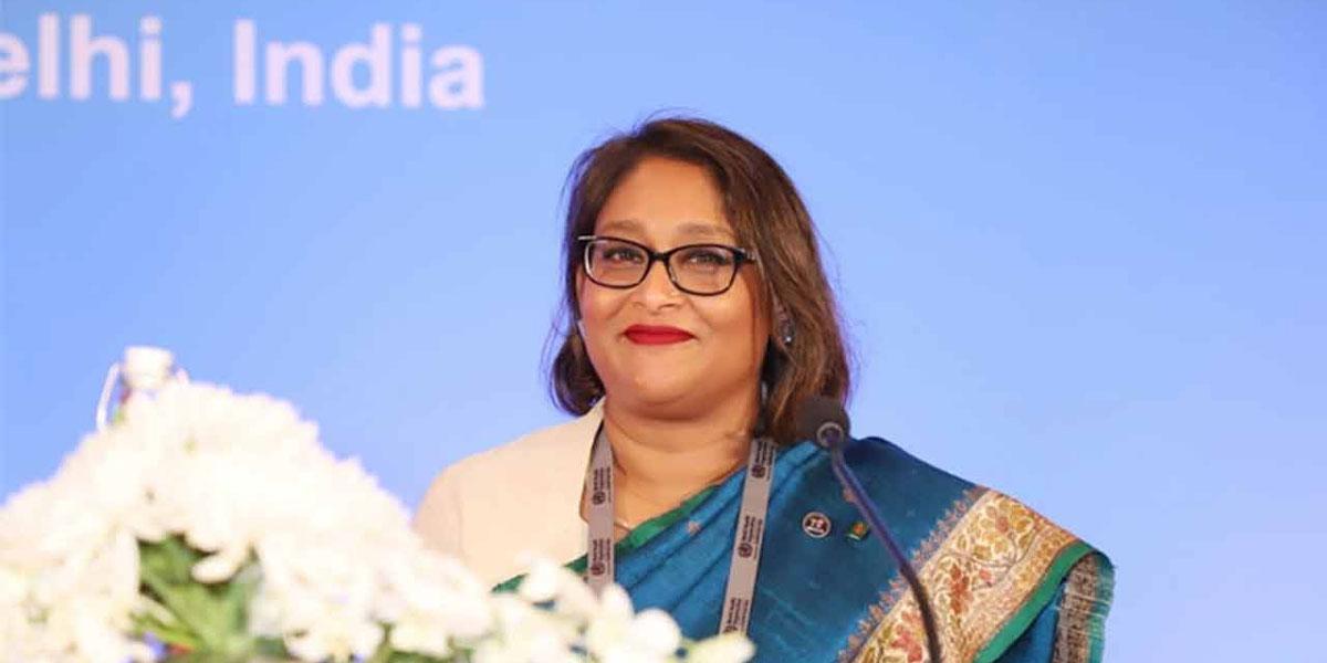 হাসিনার কাছে আবদার করে রাজউকে আবেদন ছাড়াই প্লট নেন পুতুল