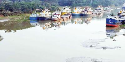 পলি জমে ভরাট ভৈরব নদের বুক