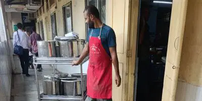 চমেকে সিন্ডিকেট করে রোগীর খাবার বিক্রি