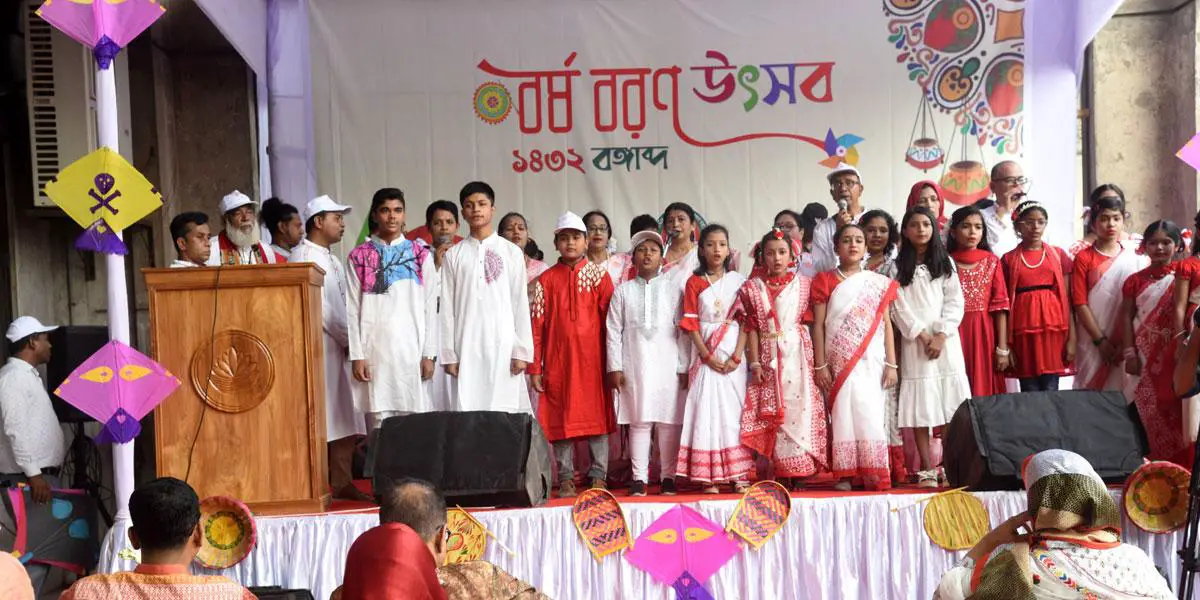 বর্ষবরণে ডিএসসিসিতে নানা আয়োজন