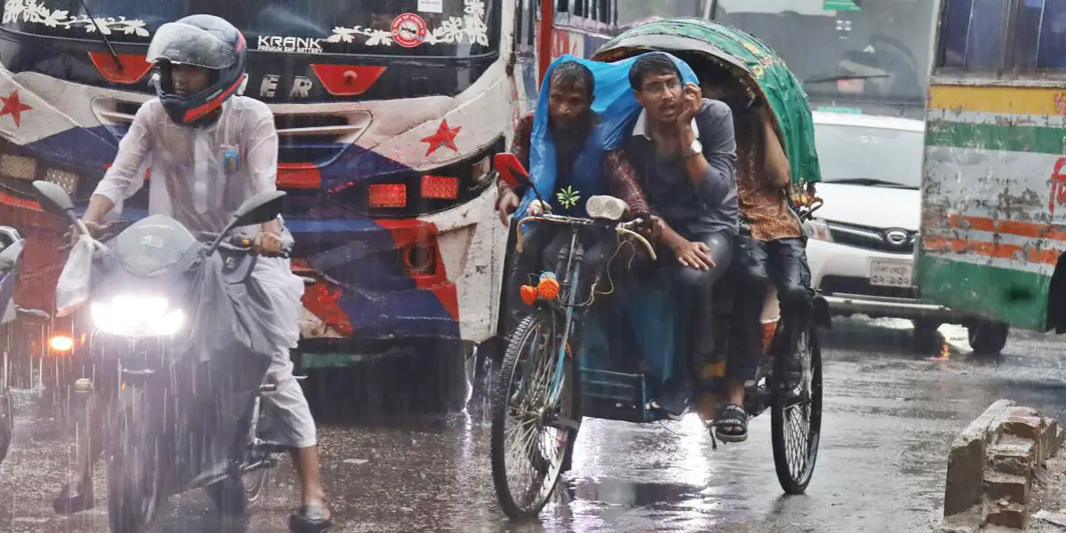 বৃষ্টিতে স্বস্তি, যানজটে নাকাল রাজধানী