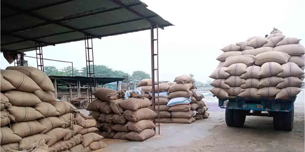 সরকারি খাদ্য গুদামে চুক্তিবদ্ধ না হওয়ায় ফুলবাড়ীর ৪০ চালকল মিলের নিবন্ধন বাতিল