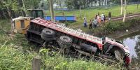 সিরাজগঞ্জে ট্রাক-মাইক্রোবাস সংঘর্ষে নিহত ২
