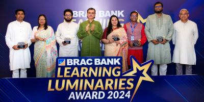 সহকর্মীদের ‘লার্নিং লুমিনারিজ’ সম্মাননা দিল ব্র্যাক ব্যাংক