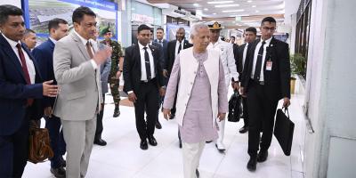 দোহার উদ্দেশে ঢাকা ছেড়েছেন প্রধান উপদেষ্টা
