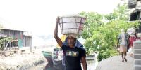 দাম বাড়লেও হতাশ লবণচাষিরা
