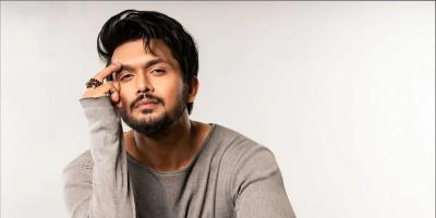 ‘নীলচক্র’ দিয়ে ফিরছেন শুভ