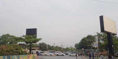 দূষিত বাতাসের শহরে ঢাকা আজ ১২তম