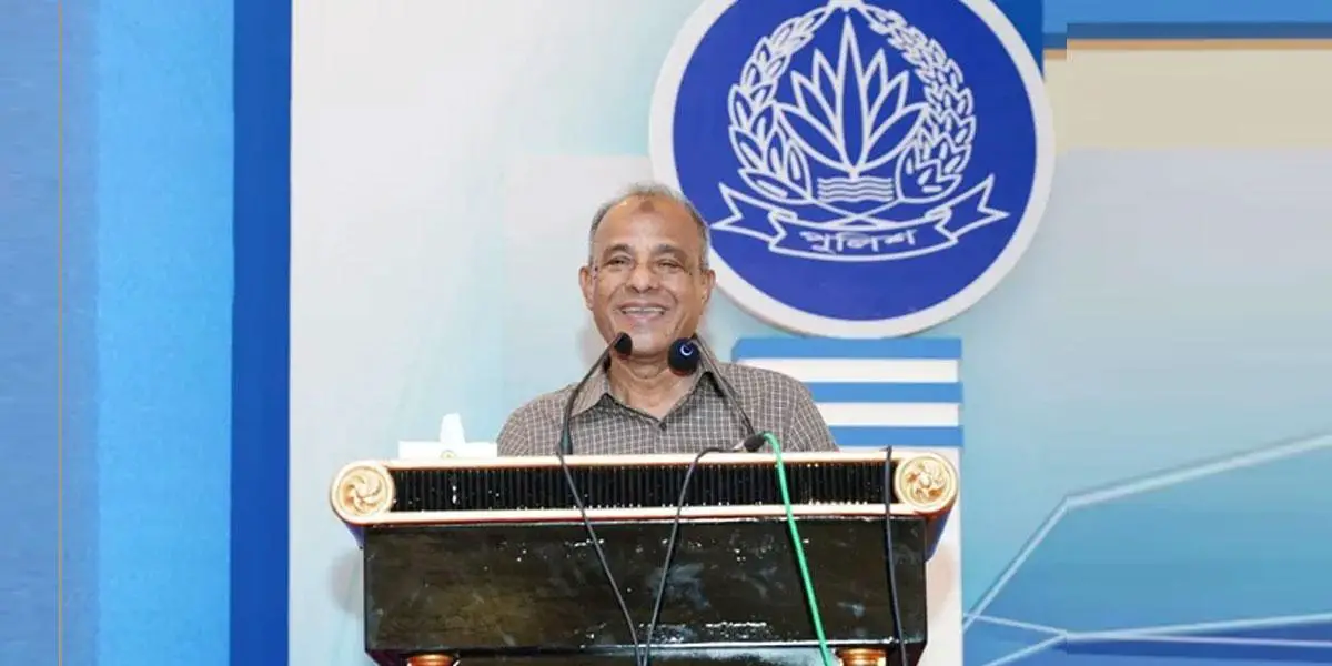 সেবার মানসিকতা দিয়ে মানুষের মন জয় করতে হবে: স্বরাষ্ট্র উপদেষ্টা