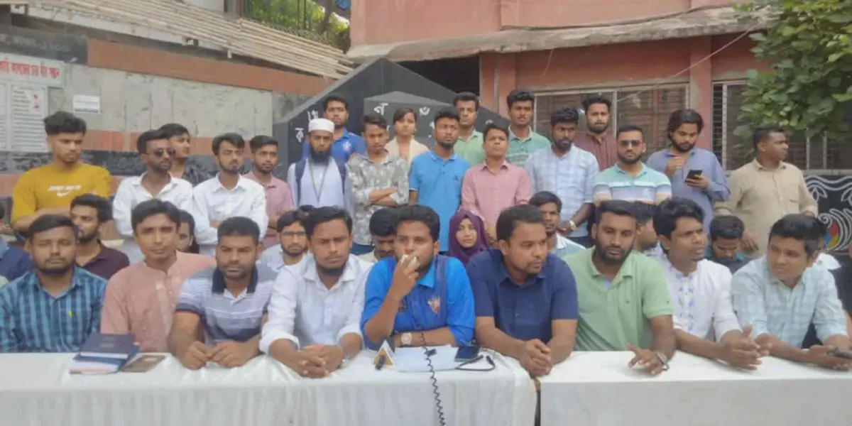 ৭ দাবিতে আন্দোলন করবে কবি নজরুল কলেজ শিক্ষার্থীরা