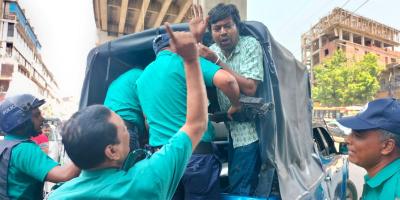 ব্যাটারিচালিত রিকশা চলাচল বন্ধের প্রতিবাদে সমাবেশ, আটক ৩