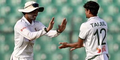 তাইজুলের জোড়া আঘাত