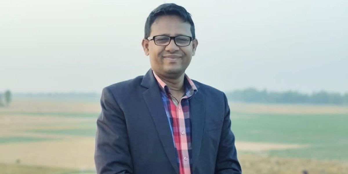 শেকৃবি টিএসসির নতুন পরিচালক অধ্যাপক আখতার হোসেন