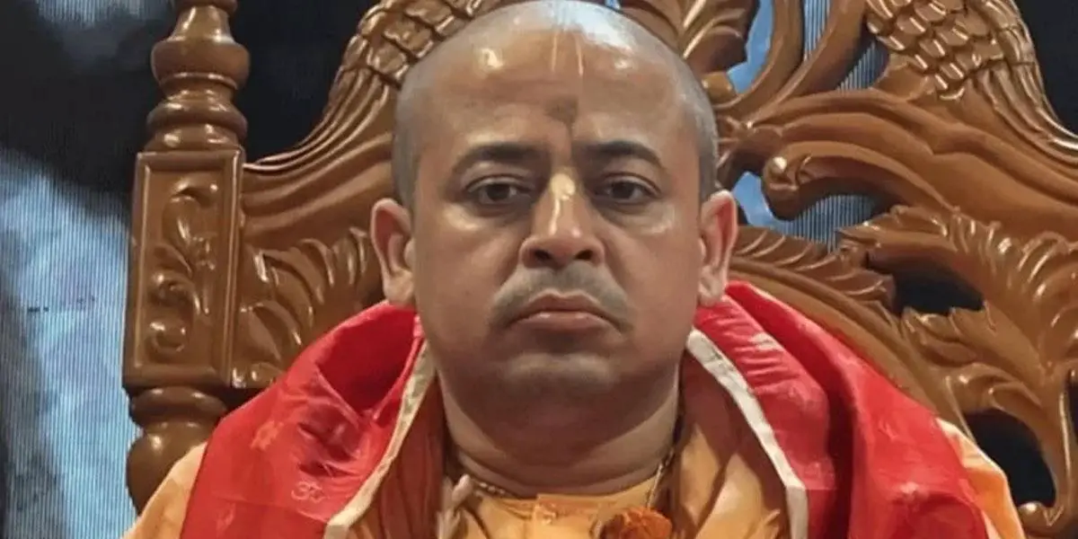 চিন্ময় দাসের জামিন স্থগিতে রাষ্ট্রপক্ষের আবেদনের শুনানি হতে পারে রবিবার