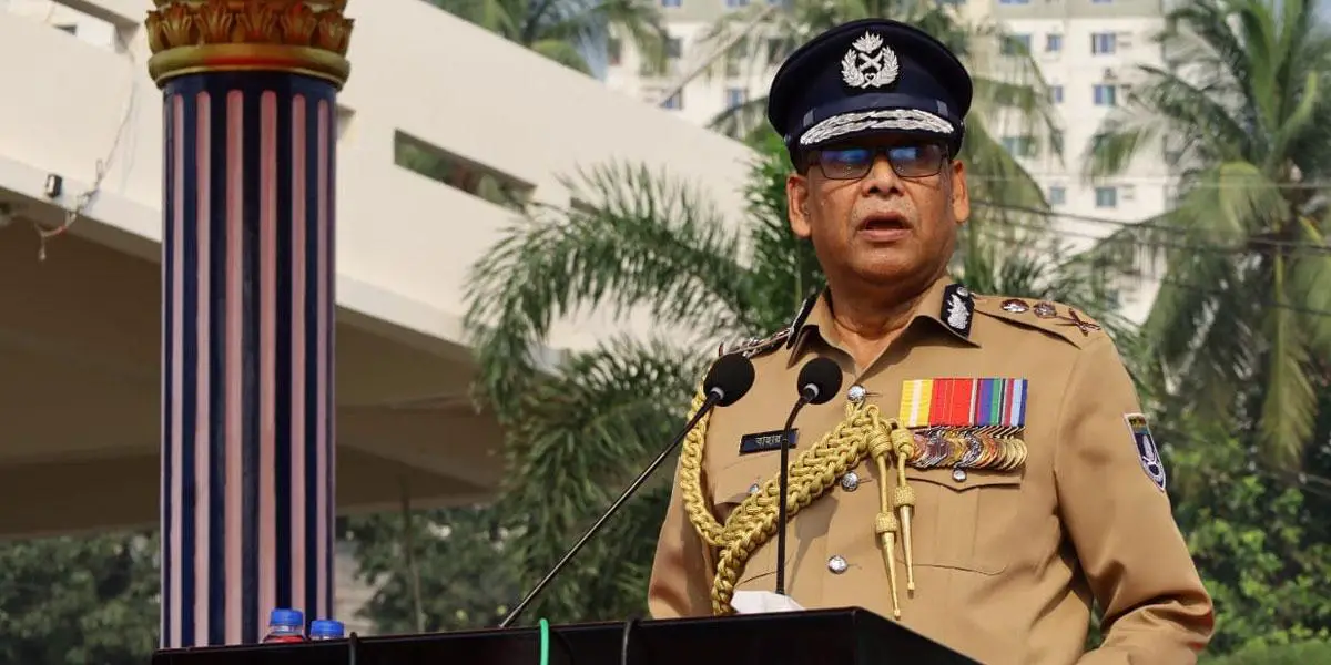 আইন প্রয়োগের পাশাপাশি পুলিশকে জনগণের সেবক হতে হবে: আইজিপি