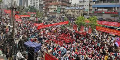 নয়াপল্টনে বিএনপি নেতা-কর্মীদের স্রোত