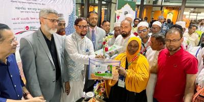 চট্টগ্রাম থেকে হজ ফ্লাইট শুরু