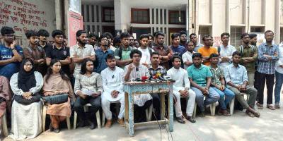 রাকসুর খসড়া ভোটার তালিকা প্রকাশসহ ৪ দাবি শিক্ষার্থীদের