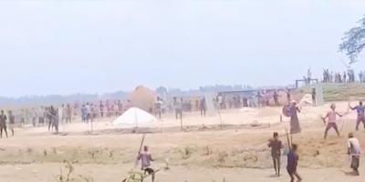 গরুর খড় খাওয়া কেন্দ্র করে ৩ ঘণ্টা সংঘর্ষ