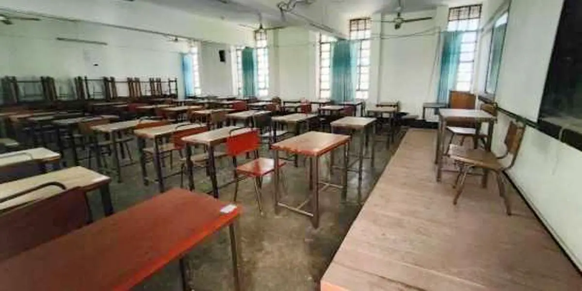 কুয়েটে চালু হয়নি শিক্ষা কার্যক্রম, অনড় অবস্থানে শিক্ষকরা
