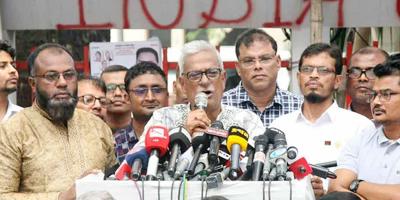 নির্বাচন বন্ধে কোথাও একটা দাবার খেলা চলছে: ফারুক