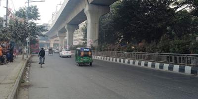 দূষিত বাতাসের শহরে ঢাকা আজ চতুর্থ