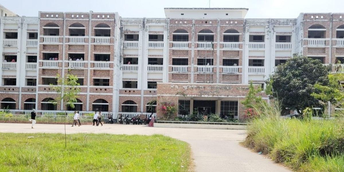 জুলাই শহিদ কন্যার ধর্ষণ, তিনজনের বিরুদ্ধে চার্জশিট