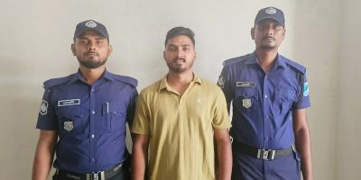 লঞ্চে নারীকে মারধর করা সেই যুবক গ্রেপ্তার