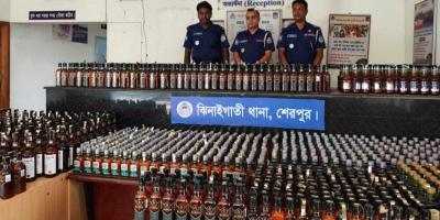 শেরপুরে ১৩৮৬ বোতল বিদেশি মদ জব্দ