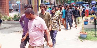 বাড়ি ফিরলেন ভারত থেকে পুশইন করা ৭৫ জন