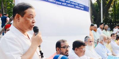 পানির ন্যায্য অধিকার না পেলে বাংলাদেশের অস্তিত্ব হুমকির মুখে পড়বে: কাদের গনি চৌধুরী