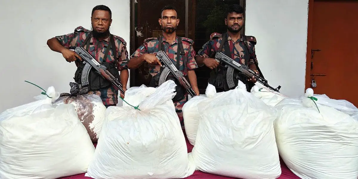 বেনাপোলে ৬০ লাখ টাকার ভায়াগ্রা পাউডার জব্দ
