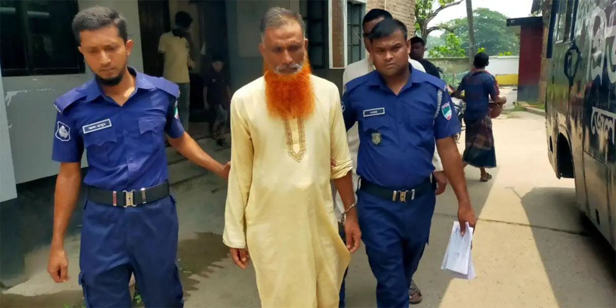 কলার সঙ্গে চেতনানাশক খাইয়ে মাদ্রাসাছাত্রীকে ধর্ষণ, গ্রেপ্তার পল্লিচিকিৎসক
