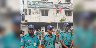 ভয়ে ভয়ে চলছে জাতীয় পার্টির কার্যালয়!